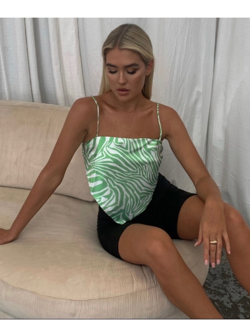 Princess Polly Green Zebra handkerchief Tie top Size 10